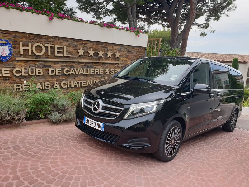 taxi taxis gare sncf hyères transfert van  hyeres réserver réservation