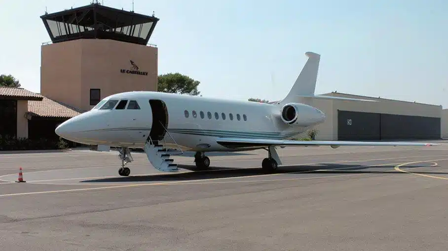 taxi uber chauffeur privé vtc aéroport du castellet transport véhicule