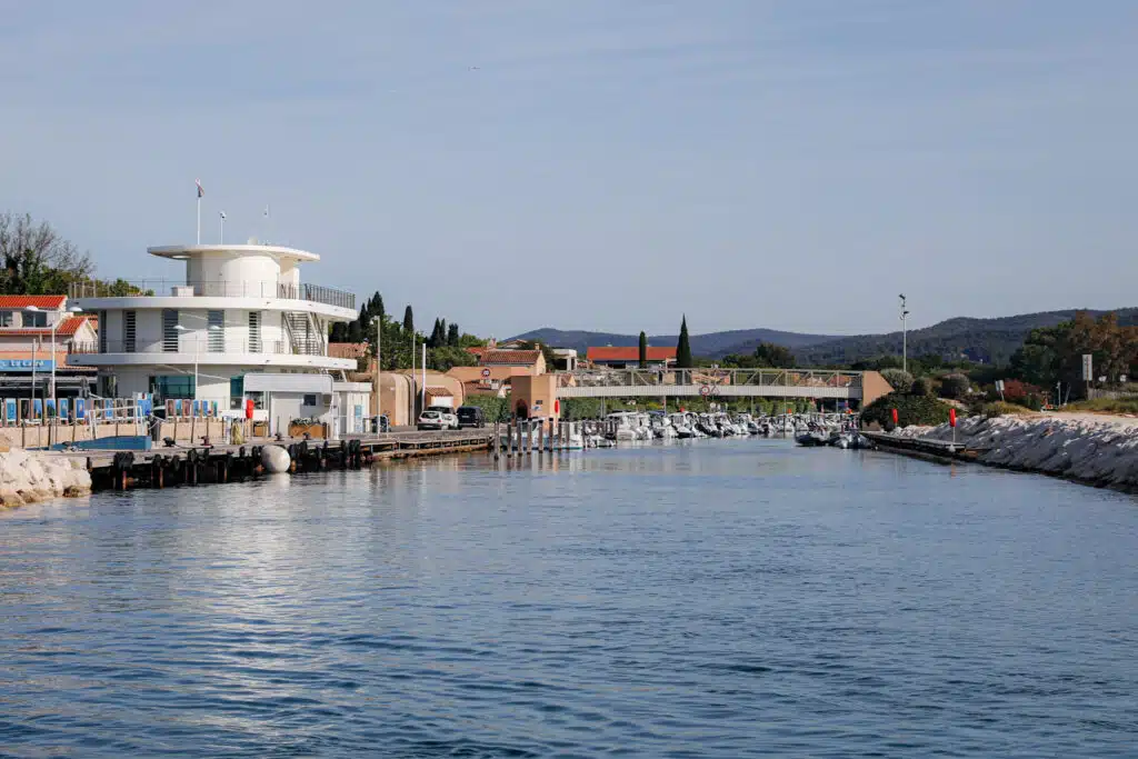 chauffeur privé vtc la londe les maures port miramar transport uber